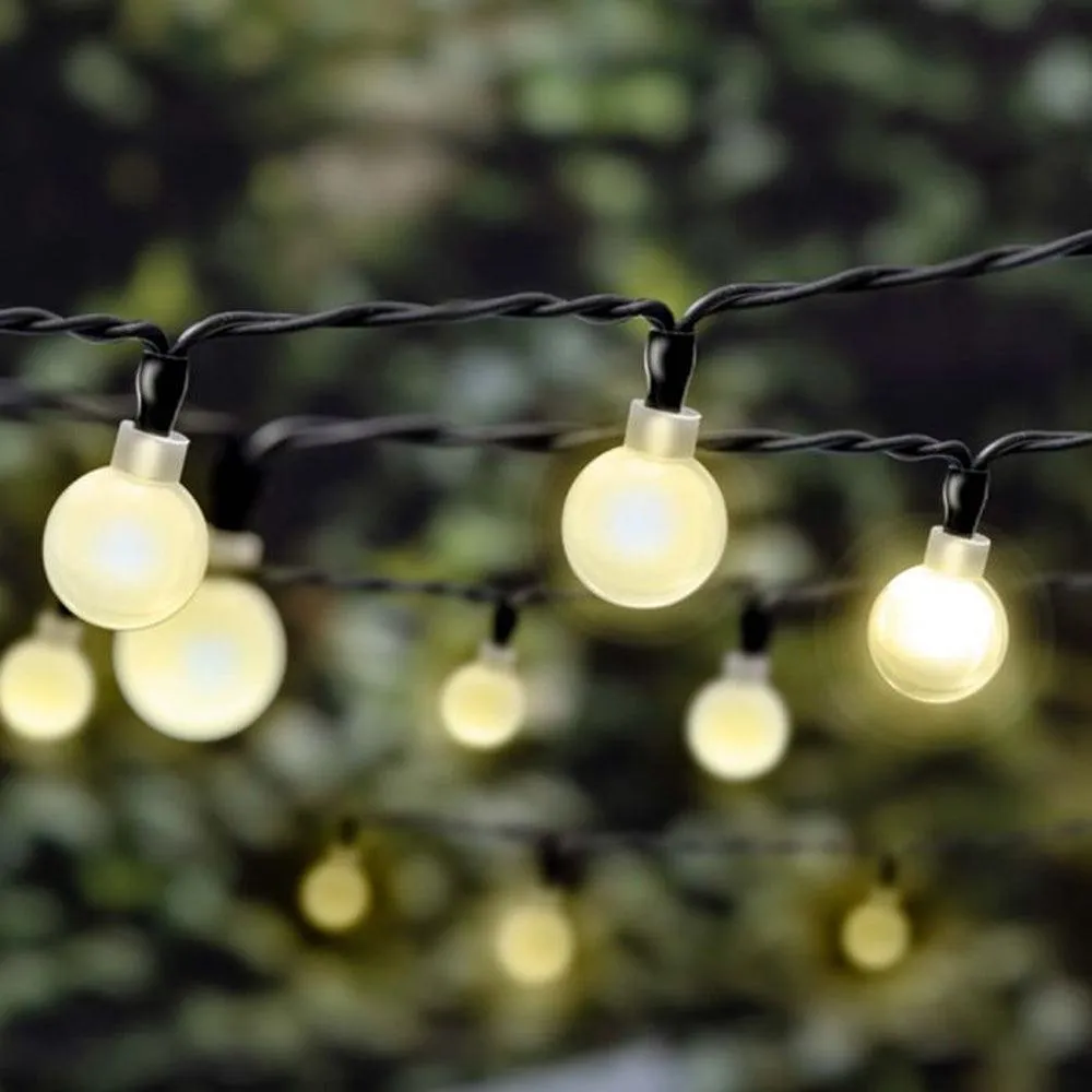 Grundig 100 LED Warm White Solar Powered String Lights | 16m