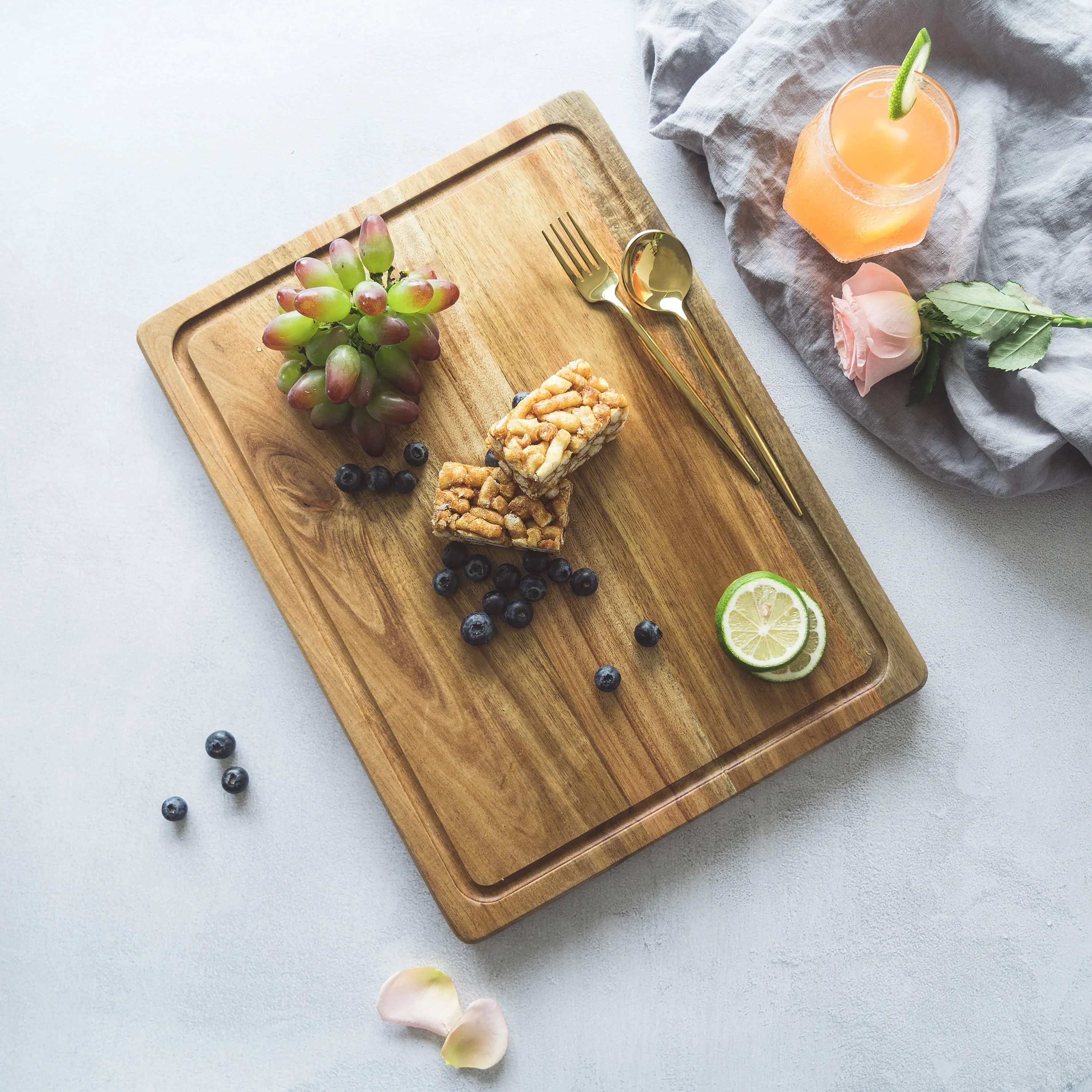 Large Cutting Board & Professional Heavy Duty Butcher Block w/Juice Groove Handle, Pre Oiled